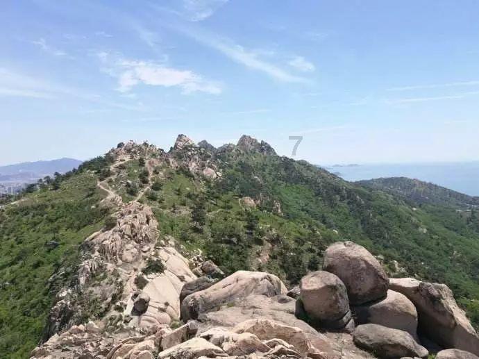 新东方年会员工吐槽俞敏洪：年纪六十几 天天直播说对不起